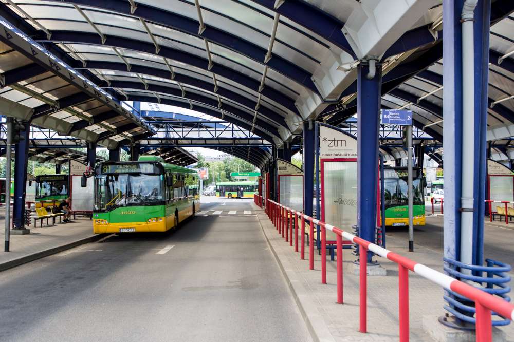 Remont nawierzchni ul. Piaśnickiej. W dniach 16-28 kwietnia autobusy linii nr 81, 92 i 232 zmienią trasy