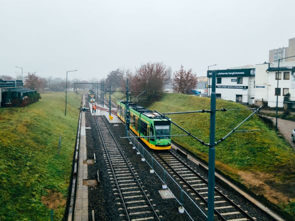 Trasa Poznańskiego Szybkiego Tramwaju - podbicie stabilizacyjne torów w ostatnim tygodniu września