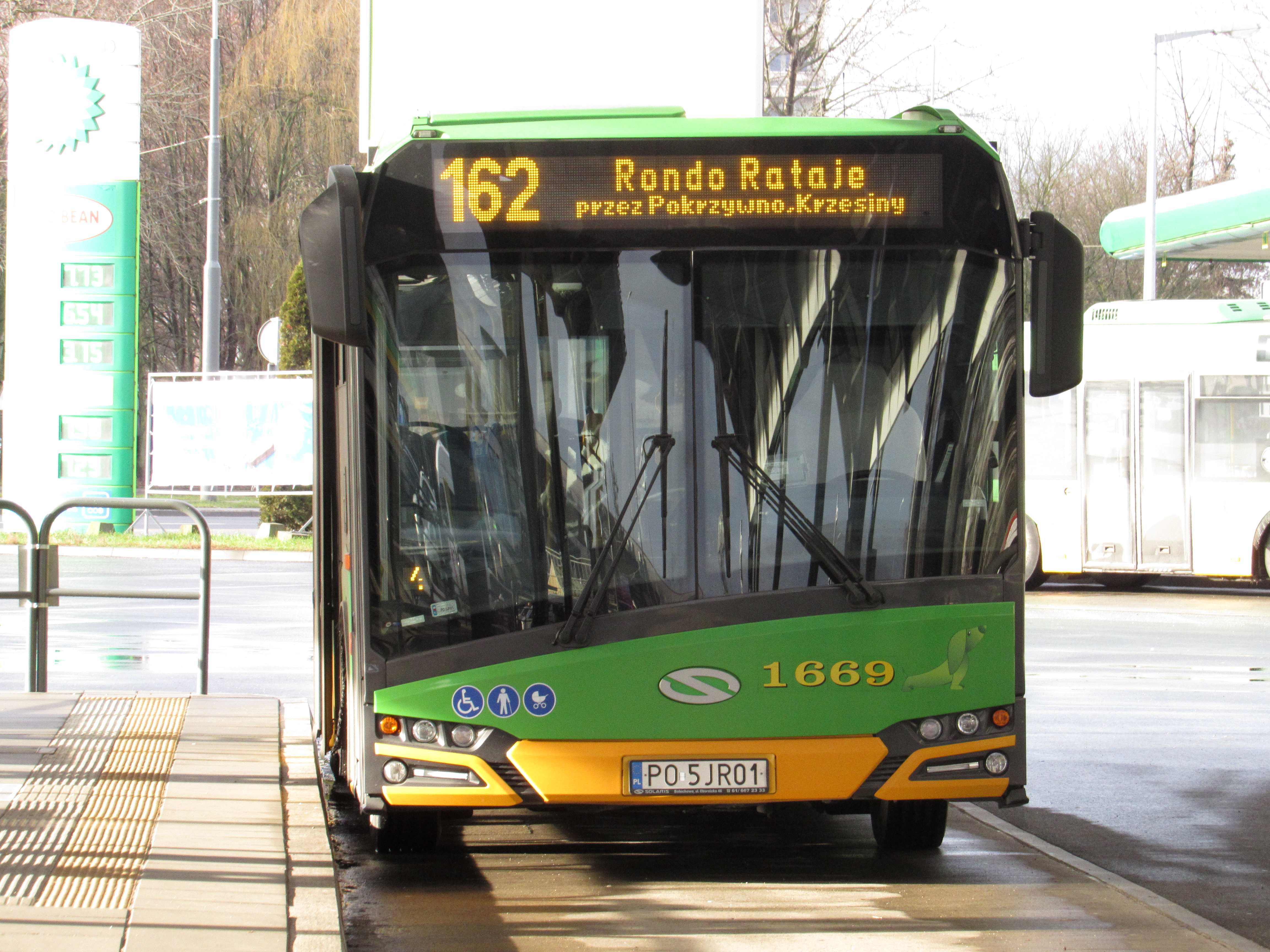 Linie nr 162, 196, 220, 511, 512 – zmiana lokalizacji przystanków Strzyżowska od 23 czerwca