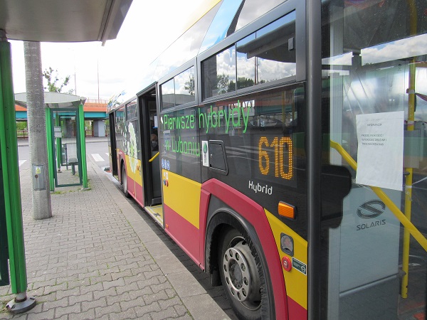 Linia nr 610 – zmiana trasy z uwagi na prace budowlane na ulicy Dębieckiej w Luboniu (od 7 lipca) 