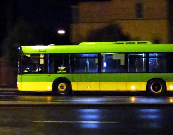 Linie nr 238, 249 i 252: przywrócenie stałych przystanków autobusów nocnych na ulicy Głogowskiej (od nocy z piątku na sobotę, 29/30 listopada) 