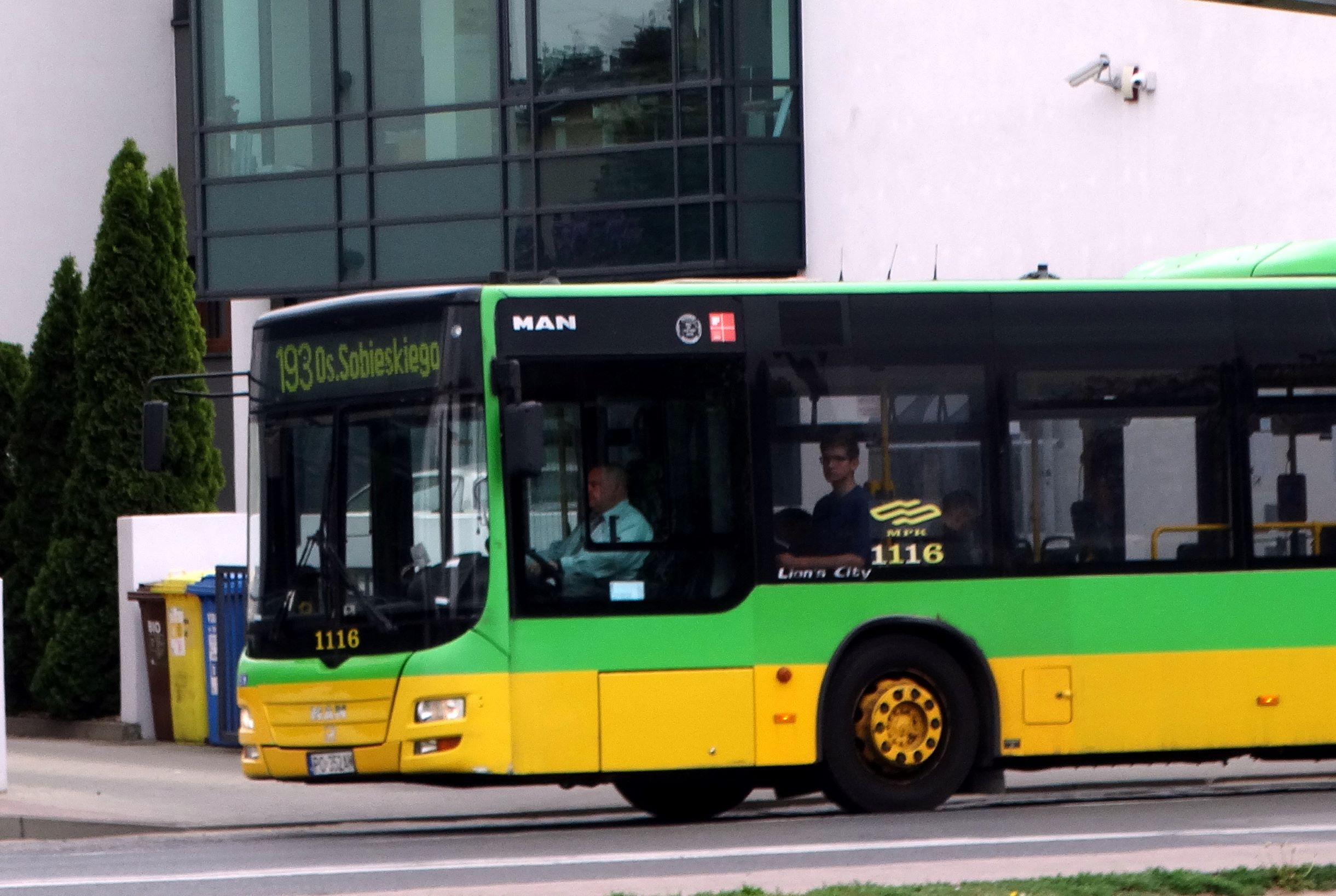 Linie nr 193, 214, 224 – zmiana lokalizacji przystanku autobusowego „Węgorka” od 10 maja