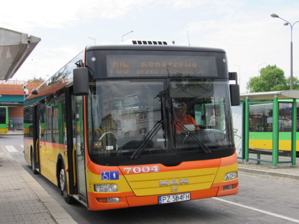 Autobus linii podmiejskich