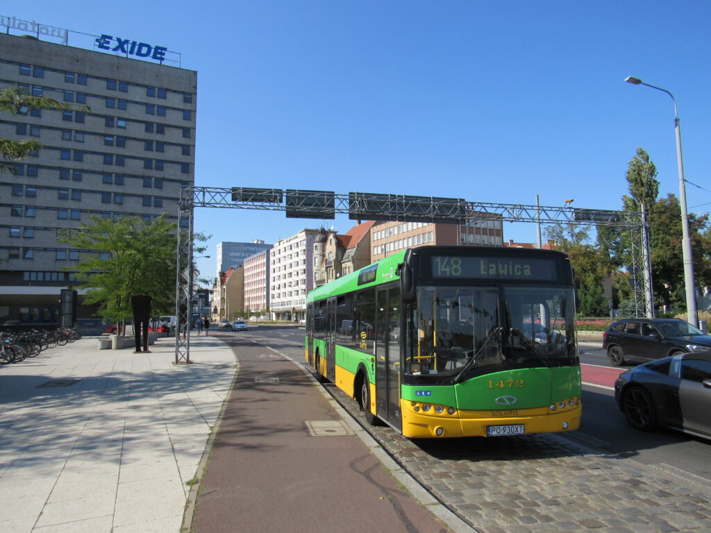 autobus linii nr 148
