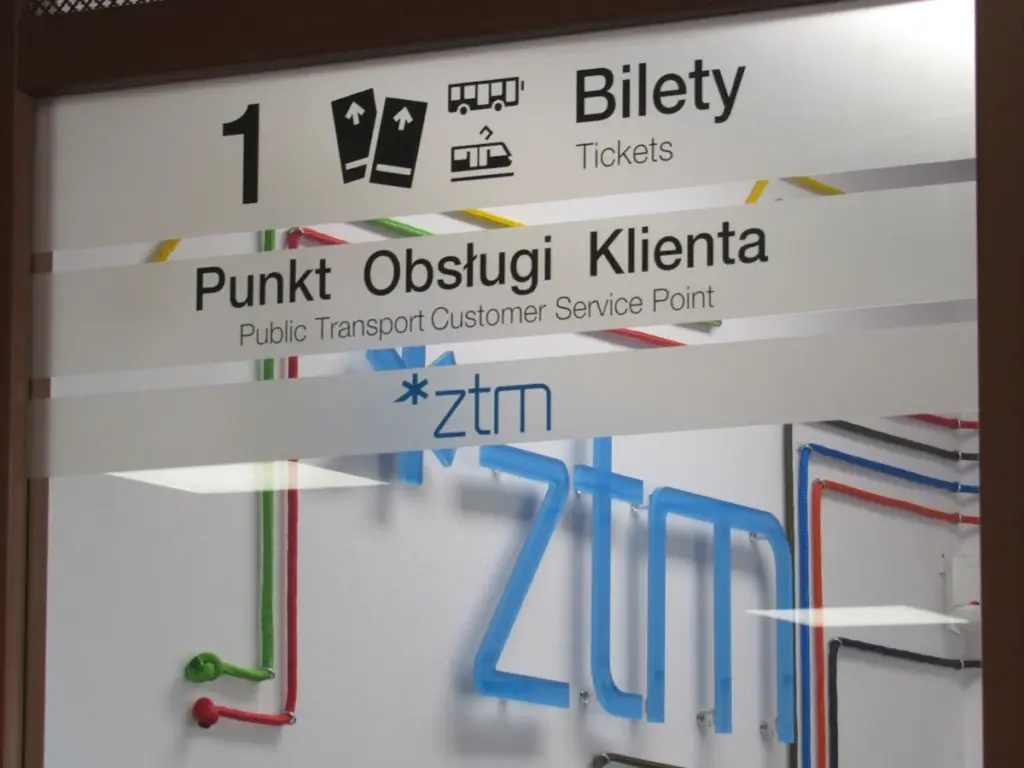 Zdjęcie przedstawia POK na Dworcu Zachodnim